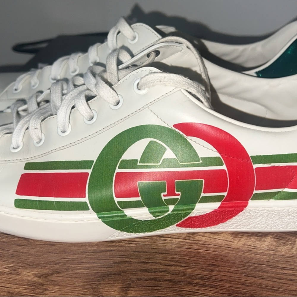 Gucci White Sneakers with Green and Red Logo